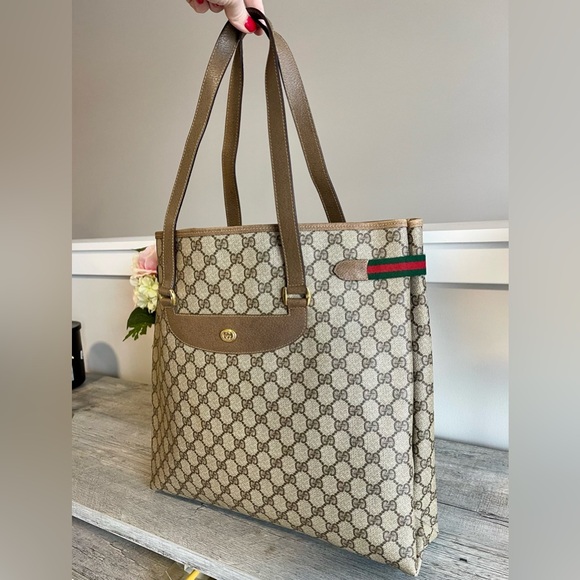 SOLD❌Authentic GUCCI Monogram Large tote - Picture 10 of 16